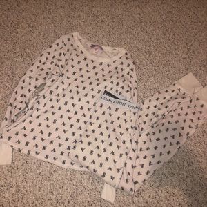 VS thermal pajama set never worn size XS